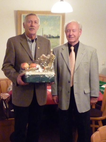 Willy Kilb - 60 Jahre Mitglied bei der Sängervereinigung Okriftel am 16.12.2010
